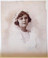 Tartalmas, érdekes anyag, benne illetékbélyegek és okiratok, korabeli fényképek stb. régi nagy alakú...