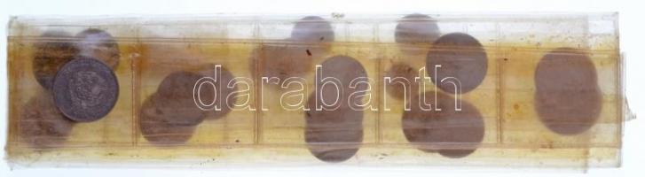 ~80db vegyes magyar és külföldi fémpénz viseltes albumban + 5db magyar és jugoszláv bankjegy T:vegye...