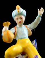 Hollóházi porcelán Aladdin, kézzel festett, jelzett, kis kopásnyomokkal, m: 12,5 cm