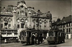 1964 Szombathely, Köztársaság tér, villamosok, Takarékpénztár palota. Képzőművészeti Alap Kiadóvállalat