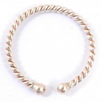 Ezüst(Ag) csavart gyűrű, állítható méret: 59, nettó: 1,3 g