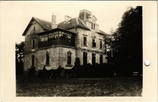 1933 Adács, Haraszty Tivadar úrilaka Kenyérvár-pusztán, kastély. photo (lyukasztott / punched hole)