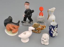Kis doboznyi figurális porcelán, tálkák, stb., jelzéssel és jelzés nélkül, kopásnyomokkal, kis hibákkal
