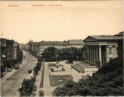 Budapest VIII. Múzeum körút, villamosok, Nemzeti Múzeum. Hajtatlan panoráma képeslap, Taussig Arth. 5645. (ragasztónyom / gluemark)