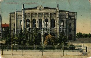 1918 Debrecen, Városi színház. Vasúti Levelezőlapárusítás 8987. (kopott sarkak / worn corners)