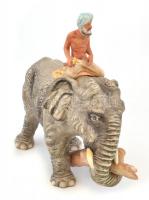 Poema Artistic Cluj Napoca (Kolozsvár) elefánt lovassal, festett biszkvit porcelán, jelzett az egyik talpán, apró kopásnyomokkal, m: 28 cm, h: 32 cm