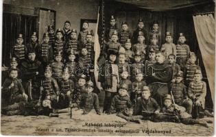 1913 Vajdahunyad, Hunedoara; Rákóczi lobogója, Jelenet a szt. Ferencz-rendiek iskolája színpadjáról / school play with children (EK)