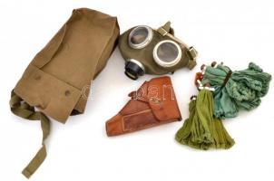 Katonai gázálarc, táskában, táska: 18x10x30 cm, valamint régi bőr pisztolytáska, 14x19 cm