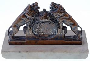 ~1930. Br vadászati/íjászati díj márványtalapzaton (150x56x100mm) T:2-