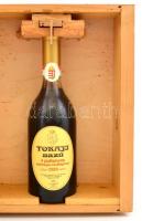 1988 Tokaji Aszú 4 puttonyos bontatlan palack desszert bor könyv formájú díszdobozban 27x31 cm