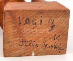 Zsákos ember. Jelzett fa faragvány. 29 cm