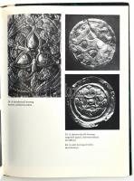 Dienes István: A honfoglaló magyarok.; Les Hongrois Conquérants.; Hereditas. Bp., 1972-1978, Corvina...