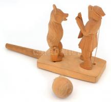Táncoló medve és gitáros. Faragott, mozgatható játék 19 cm