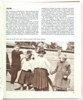 Bihari Anna-Pócs Éva: Képes magyar néprajz. Bp., 1985., Corvina. Kiadói papírkötés