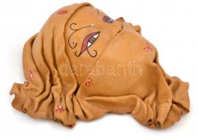 Maszkos lány. 2 db festett bőr falidísz. 19 cm