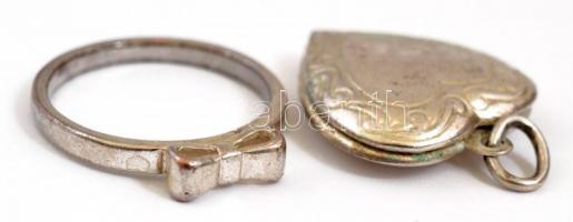 Szív alakú, kinyitható, bizsu medál 3x2 cm; 1 db bizsu gyűrű + 2 db ezüst(Ag) gyűrű, a kék köves sér...