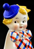Goebel szalvétatartó kisfiú, kézzel festett, jelzett, kopásnyomokkal, apró lepattanásokkal, m: 10 cm