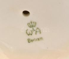 Bertram porcelán kislány. Kézzel festett, jelzett, kis kopásokkal. 19,5 cm