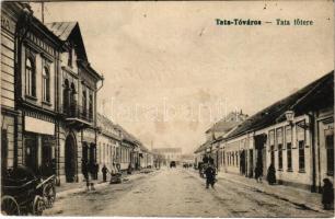 1925 Tata, Tata-Tóváros; Fő tér, bútorraktár, üzletek. Lindenberg Adolf kiadása (fl)