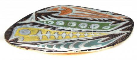 Gorka Lívia (1925-2011): Halas fali tál, festett mázas kerámia, jelzett, restaurált, d 25,5x18 cm