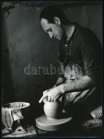 1974 Tüske István (?-?) budapesti fotóművész 2 db aláírt, datált fotóművészeti alkotása (Kőszegi faz...