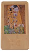 DN A világ leghíresebb festményei / Gustav Klimt 1862-1918. - A csók 1907-1908. aranyozott, multicolor Cu emlékérem (35x60mm) T:PP