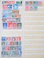 Érdekes főleg postatiszta tétel háború előtti és későbbi magyar anyag kb 1950-ig + ugyanebből az idő...