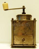 Régi krómozott tekerős kávédaráló