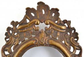 Díszes réz képkeret, belső méret: 10,5×8 cm, külső  méret: 19,5×12,5 cm