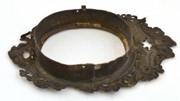 Díszes réz képkeret, belső méret: 10,5×8 cm, külső  méret: 19,5×12,5 cm