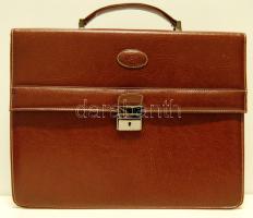 7 rekeszes új műbör aktatáska