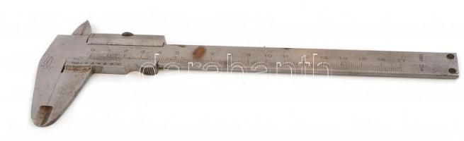 MOM fém tolómérő, rozsdafoltokkal, h: 23 cm