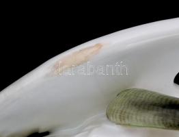 Herendi Kanalasgém pár. Kézzel festett, jelzett, a kiálló sarka letört, de megvan, visszaragasztható...