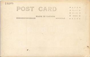 Lac-Labelle, boats, lake. photo (EK)