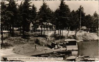 Chaudiere River (Quebec), French River Lodge from the Chief Commanda, boats, motorboat. Photo by Forder (EK)