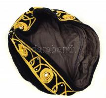 Díszes keleties stílusú sapka, műszálas