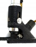 Kis elektromos mikroszkóp, működő állapotban. 13 cm