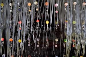 90 db piercing, testékszer táblán