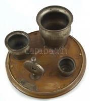 Asztali fém szivartartó vágóval, fa talapzaton, egyik tartó laza, kopott, d: 19 cm, m: 10 cm
