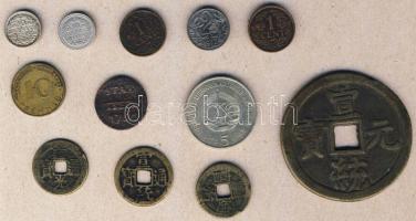 Kis vegyes külföldi tétel, régi és új  benne Kína, Hollandia, NDK, összesen 12db, benne 2db Ag T:vegyes