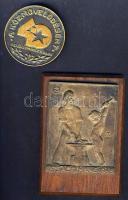 1948. "Acélhang" extrém nagyalakú, szögletes Br plakett fára erősítve + DN "A közművelődésért 40év-Belügyminisztérium" nagyalakú Br plakett T:2