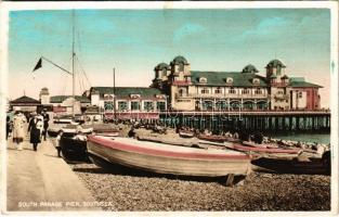 Southsea (Portsmouth), South Parade Pier, boats (fl)