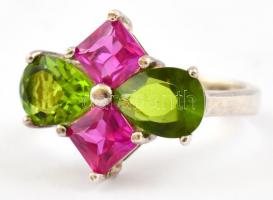 Ezüst(Ag) pink-zöld kövekkel díszített gyűrű, jelzett, méret: 51, bruttó: 4 g