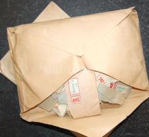 Sok száz talán ezernél is több 1950 előtti ajánlási ragjegy borítékokban