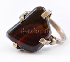 Ezüst(Ag) gyűrű, tigrisszem kővel, jelzett, méret: 52, bruttó: 6,9 g