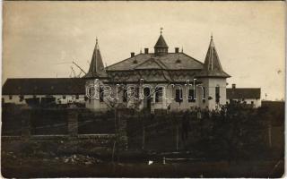 Szabadka, Subotica; nyaraló / villa. Piétsch F. photo (gyűrődés / crease)