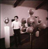 Szentendrei kiállítás Borsódy László keramikus műveiből, 8 db fotónegatív, 6×6 cm