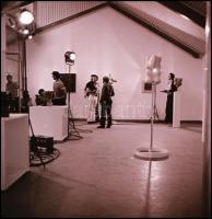 Szentendrei kiállítás Borsódy László keramikus műveiből, 8 db fotónegatív, 6×6 cm