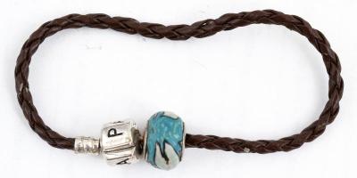 Ezüst(Ag) karkötő, charmmal, Pandora jelzéssel, d: 7 cm, bruttó: 5,3 g