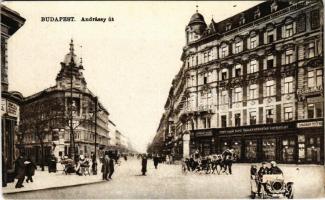 Budapest VI. Andrássy út, Pesti Hazai Első Takarékpénztár Egyesület, Sparber Testvérek üzlete, automobil montázs. Vasúti Levelezőlapárusítás 35. (kopott sarok / worn corner)